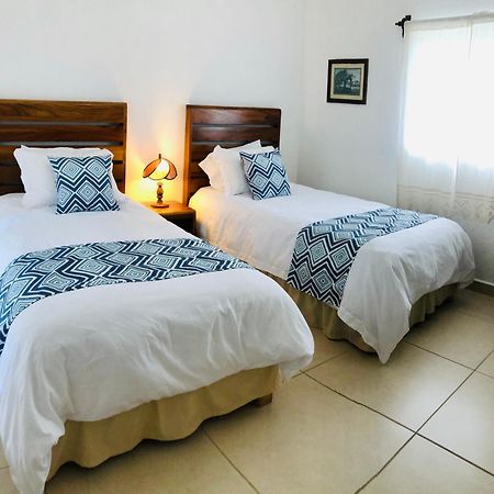 Club Vergel Resort Бернал Екстериор снимка