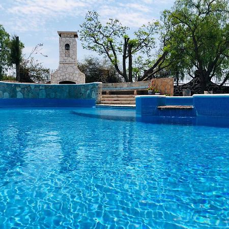 Club Vergel Resort Бернал Екстериор снимка