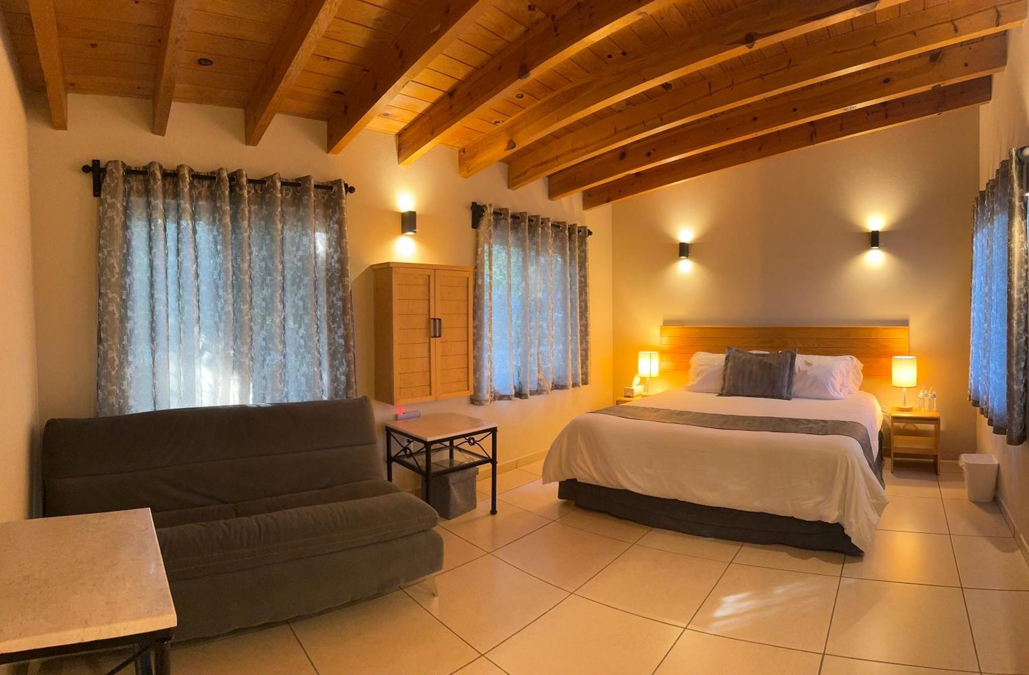 Club Vergel Resort Бернал Екстериор снимка