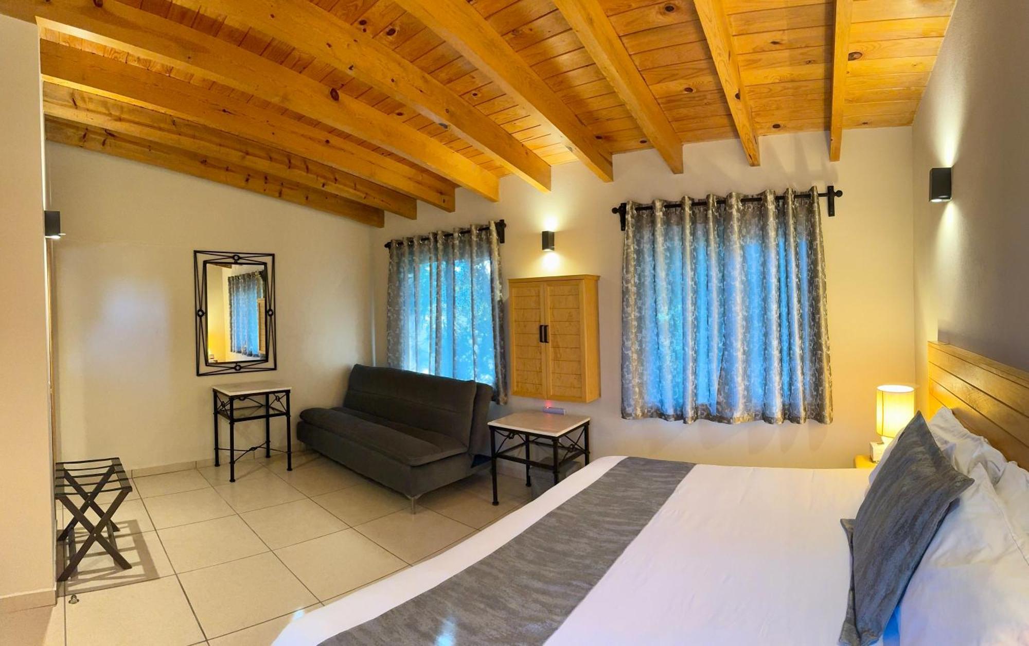 Club Vergel Resort Бернал Екстериор снимка