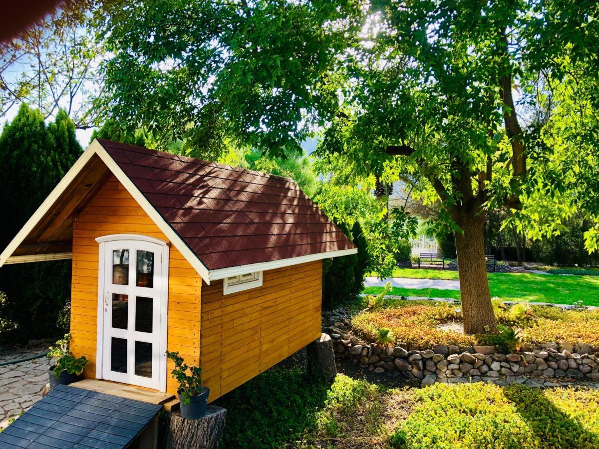 Club Vergel Resort Бернал Екстериор снимка